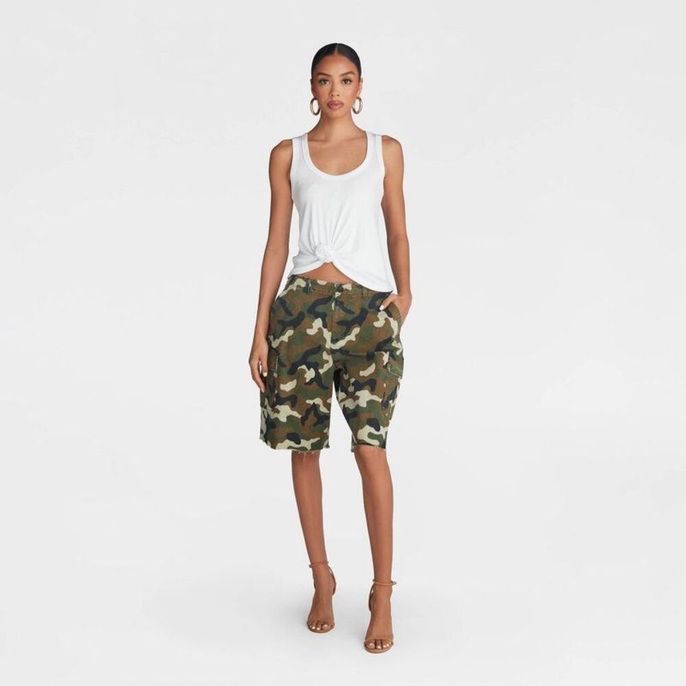 KBB by Kahlana -  Women's Mid-Rise 'The Cargo Shorts' Green - Picture 3 of 3